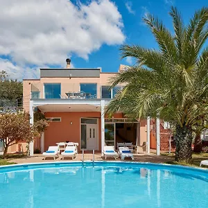 Seafront Longobardi Villa Chania (Crete)